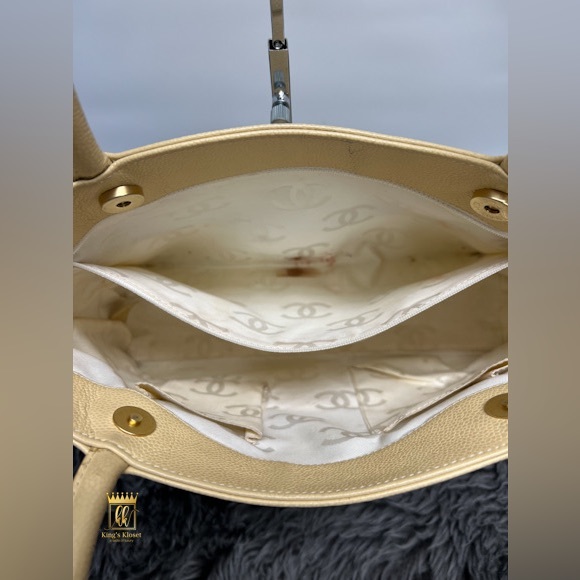 Chanel Timeless Tote Bag - Picture 8 of 15